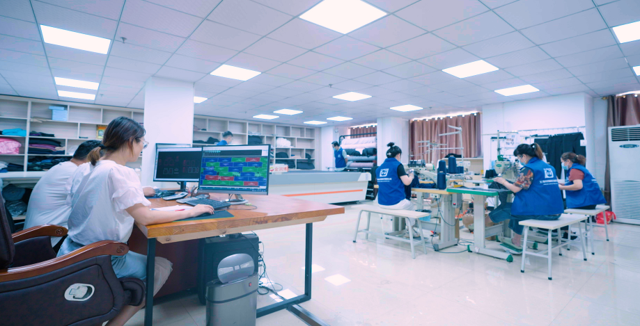 ABUIABAEGAAg3rHIqQYogOa3qQUwlwc41QM